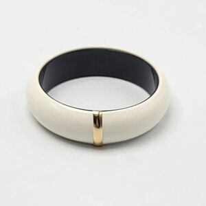 White Acrylic Modernist Gold Tone Accented Vintage Bangle Bracelet